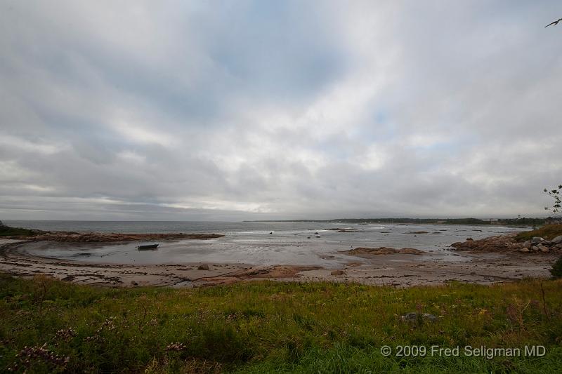 20090831_141121 D3.jpg - North shore of St Lawrence north of Baie Trinite